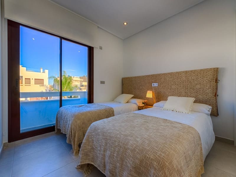 3 bedroom Townhouse for sale in Pilar de la Horadada with pool - € 354,900 (Ref: 9817881)