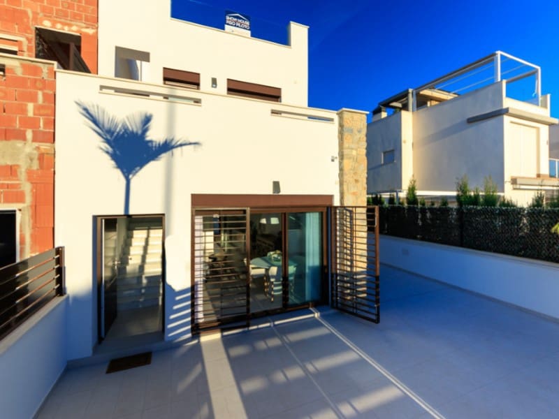 3 bedroom Townhouse for sale in Pilar de la Horadada with pool - € 354,900 (Ref: 9817881)