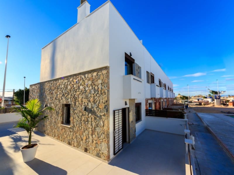 3 bedroom Townhouse for sale in Pilar de la Horadada with pool - € 354,900 (Ref: 9817881)