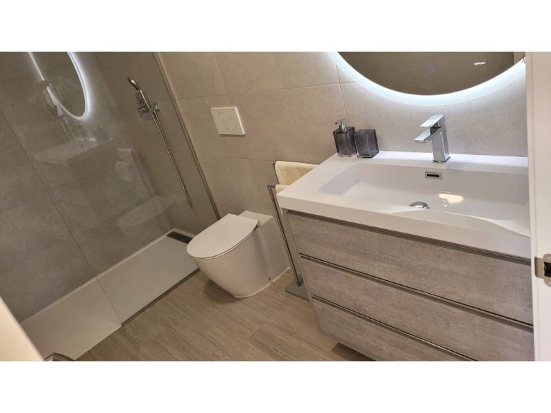 3 sovrum Lägenhet till salu i Guardamar del Segura med pool - 344 900 € (Ref: 9817902)