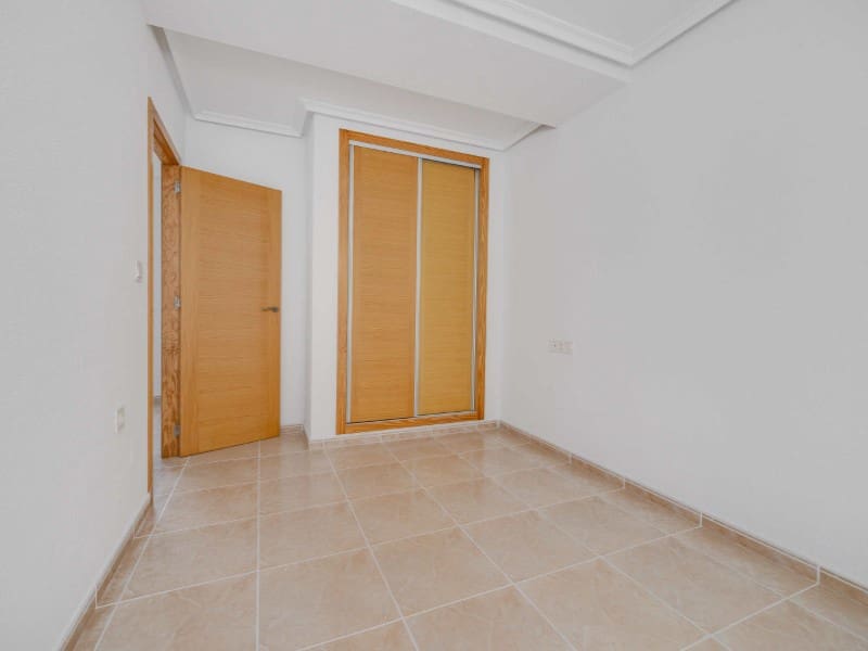 1 bedroom Apartment for sale in San Fulgencio with pool - € 110,000 (Ref: 9820227)