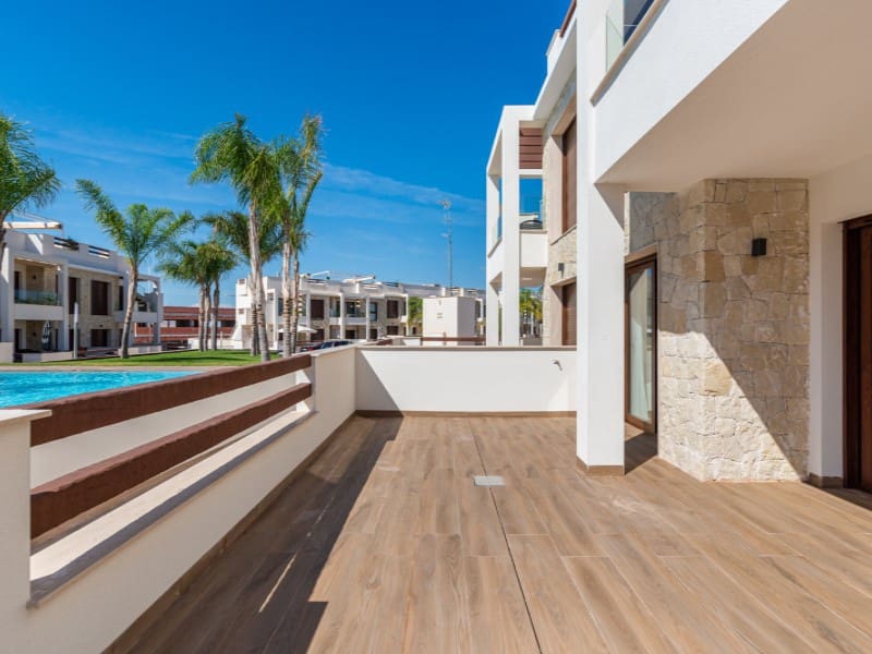 2 slaapkamer Appartement te koop in Torrevieja met zwembad - € 265.000 (Ref: 9820228)