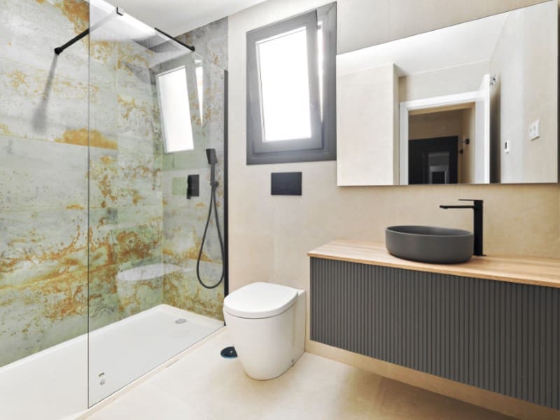 2 Zimmer Apartment zu verkaufen in Torrevieja mit Pool - 380.000 € (Ref: 9820231)