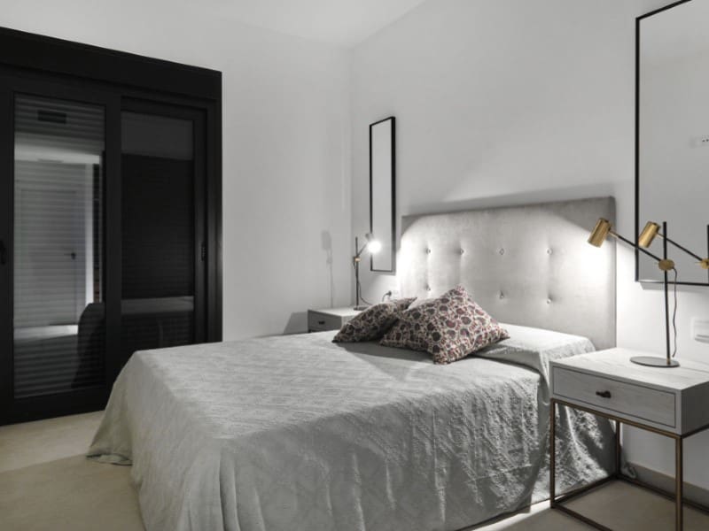 2 Zimmer Apartment zu verkaufen in Torrevieja mit Pool - 380.000 € (Ref: 9820231)