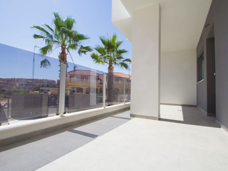 2 bedroom Apartment for sale in Orihuela with pool - € 255,000 (Ref: 9820237)