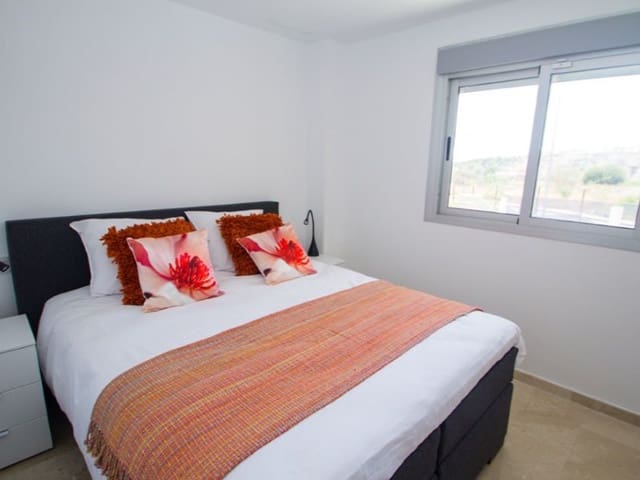 2 Zimmer Apartment zu verkaufen in La Murada - Los Vicentes, Orihuela mit Pool - 255.000 € (Ref: 9820237)