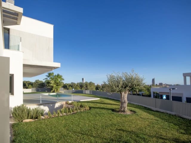 Pareado de 4 habitaciones en Golf Bahía, Finestrat en venta - 578.500 € (Ref: 9820245)