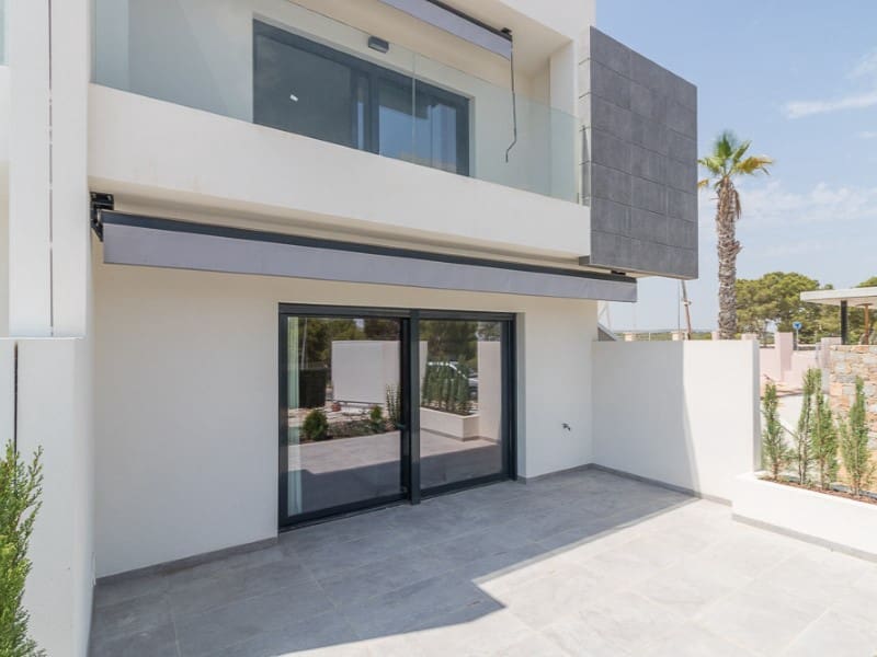 3 sypialnia Apartament na sprzedaż w Torrevieja z basenem - 310 000 € (Ref: 9824768)