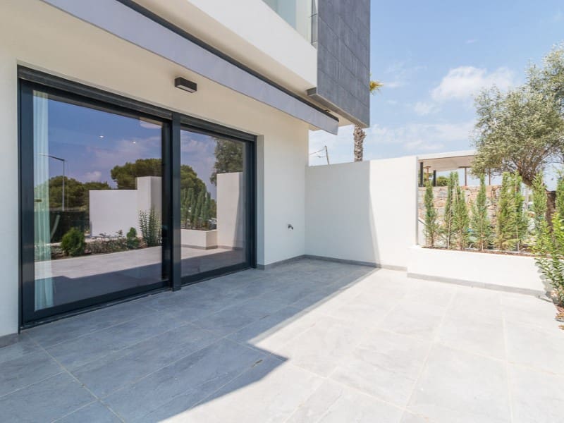 3 sypialnia Apartament na sprzedaż w Torrevieja z basenem - 310 000 € (Ref: 9824768)