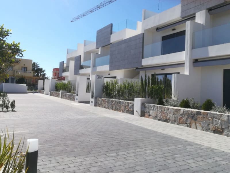 3 sypialnia Apartament na sprzedaż w Torrevieja z basenem - 310 000 € (Ref: 9824768)