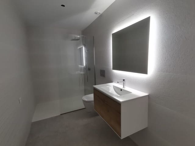 3 quarto Apartamento para venda em El Chaparral - La Siesta - La Torreta, Torrevieja com piscina - 370 000 € (Ref: 9824772)