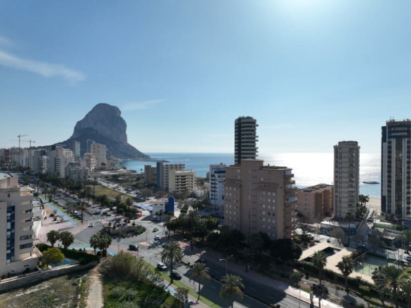 3 sovrum Lägenhet till salu i Calpe / Calp med pool - 670 000 € (Ref: 9824775)