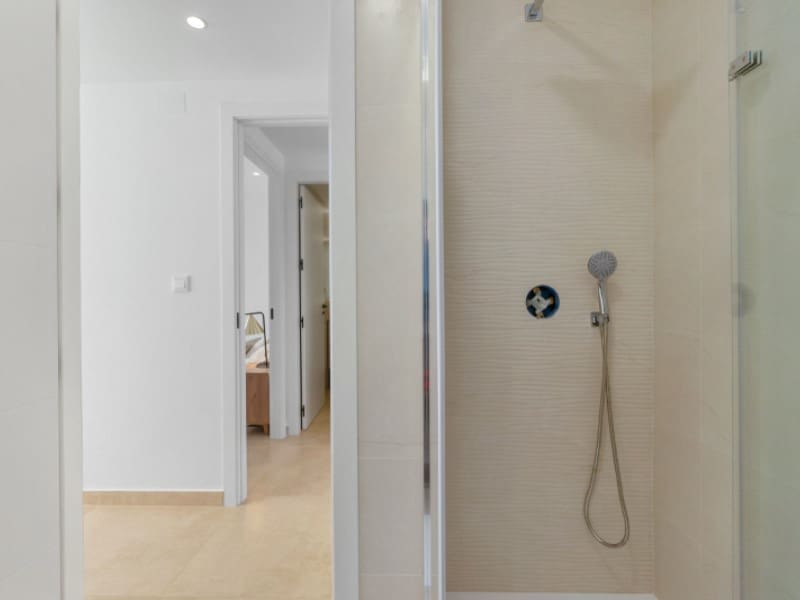 2 soveværelse Lejlighed til salg i Torrevieja med swimmingpool - € 299.900 (Ref: 9824778)