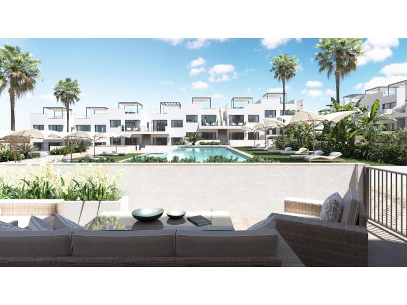 2 soveværelse Lejlighed til salg i Torrevieja med swimmingpool - € 299.900 (Ref: 9824778)