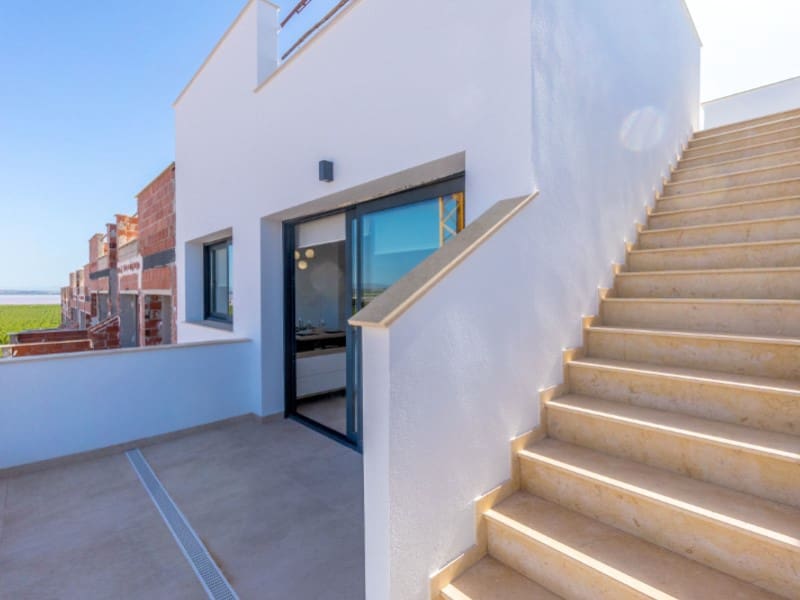 2 soveværelse Lejlighed til salg i Torrevieja med swimmingpool - € 299.900 (Ref: 9824778)