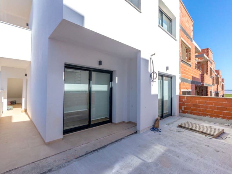 2 soveværelse Lejlighed til salg i Torrevieja med swimmingpool - € 299.900 (Ref: 9824778)
