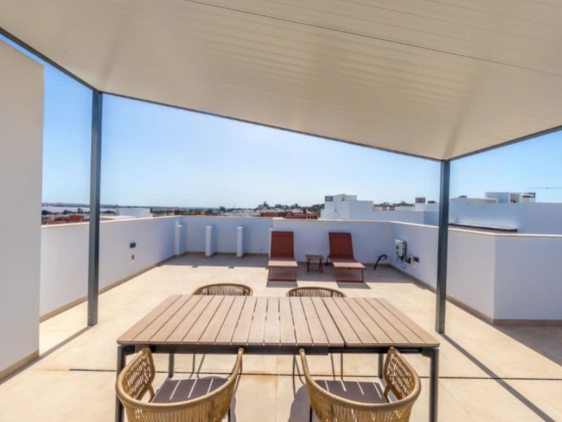 2 soveværelse Lejlighed til salg i Torrevieja med swimmingpool - € 299.900 (Ref: 9824778)