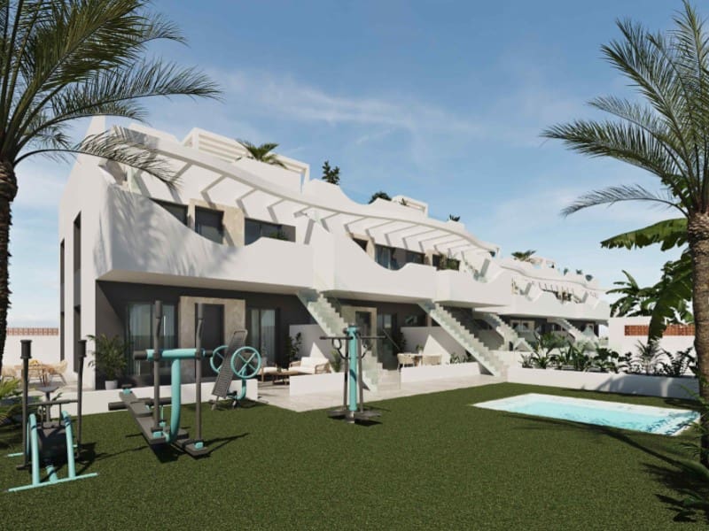 2 soverom Bungalow til salgs i Pilar de la Horadada med svømmebasseng - € 255 000 (Ref: 9824785)