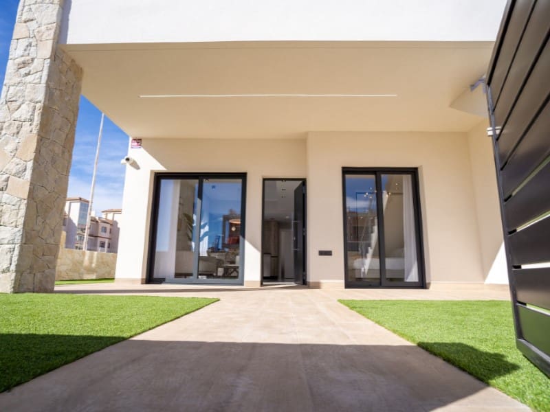 2 slaapkamer Appartement te koop in Pilar de la Horadada met zwembad - € 340.000 (Ref: 9839182)