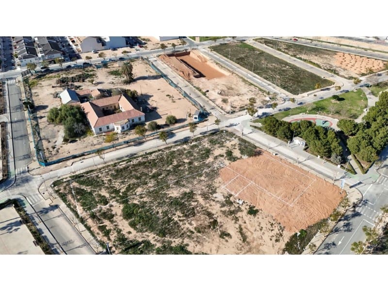 2 slaapkamer Appartement te koop in Pilar de la Horadada met zwembad - € 340.000 (Ref: 9839182)