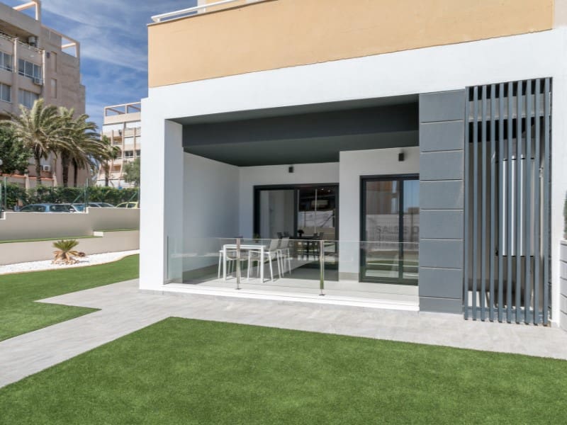 2 soverom Leilighet til salgs i Torrevieja med svømmebasseng - € 310 000 (Ref: 9842723)