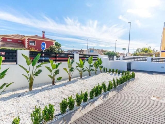 2 quarto Apartamento para venda em El Chaparral - La Siesta - La Torreta, Torrevieja com piscina - 274 900 € (Ref: 9842732)