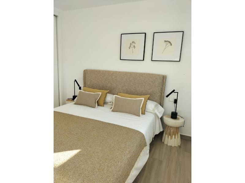 2 bedroom Apartment for sale in Orihuela with pool - € 269,900 (Ref: 9842733)