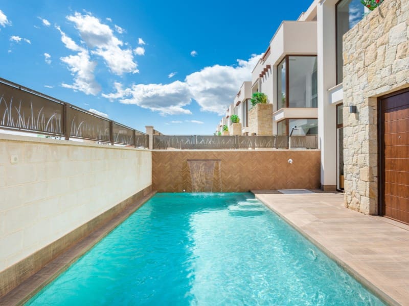 3 bedroom Villa for sale in Rojales - € 579,000 (Ref: 9842759)