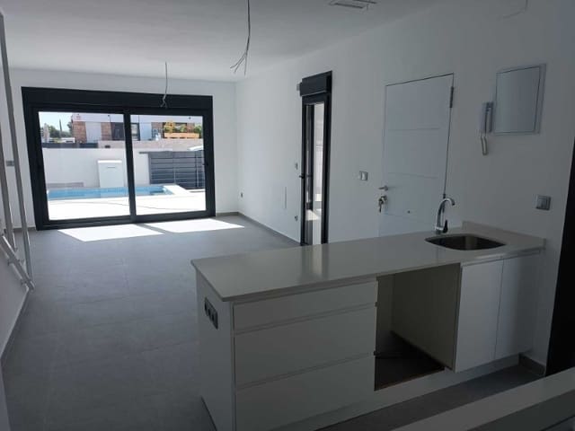 3 sypialnia Willa na sprzedaż w Daya Nueva z basenem - 317 000 € (Ref: 9842760)