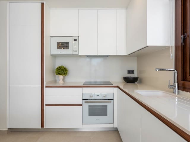 2 Zimmer Apartment zu verkaufen in El Acequión - Los Náufragos, Torrevieja mit Pool - 295.000 € (Ref: 9859690)