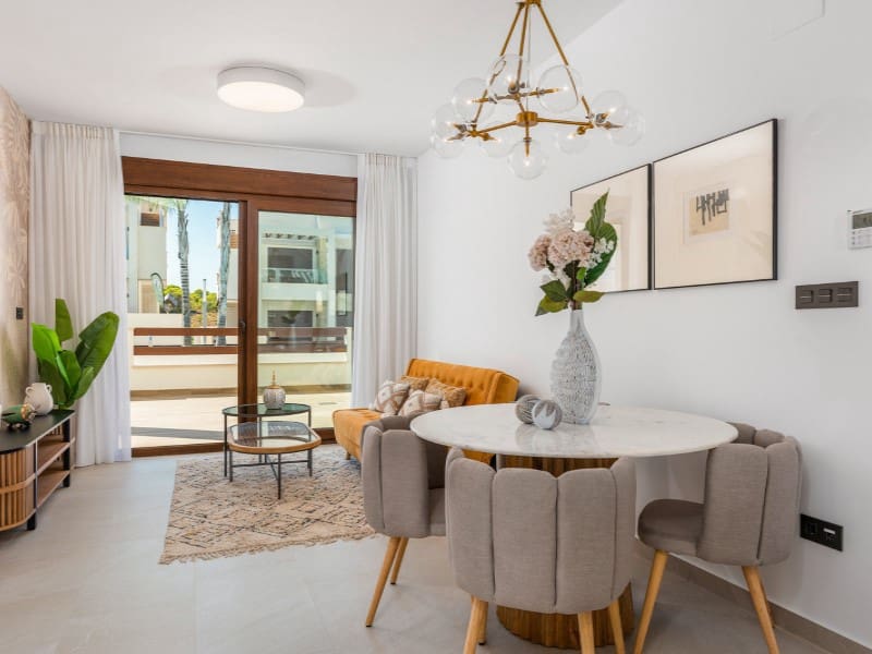 2 soverom Leilighet til salgs i Torrevieja med svømmebasseng - € 295 000 (Ref: 9859690)
