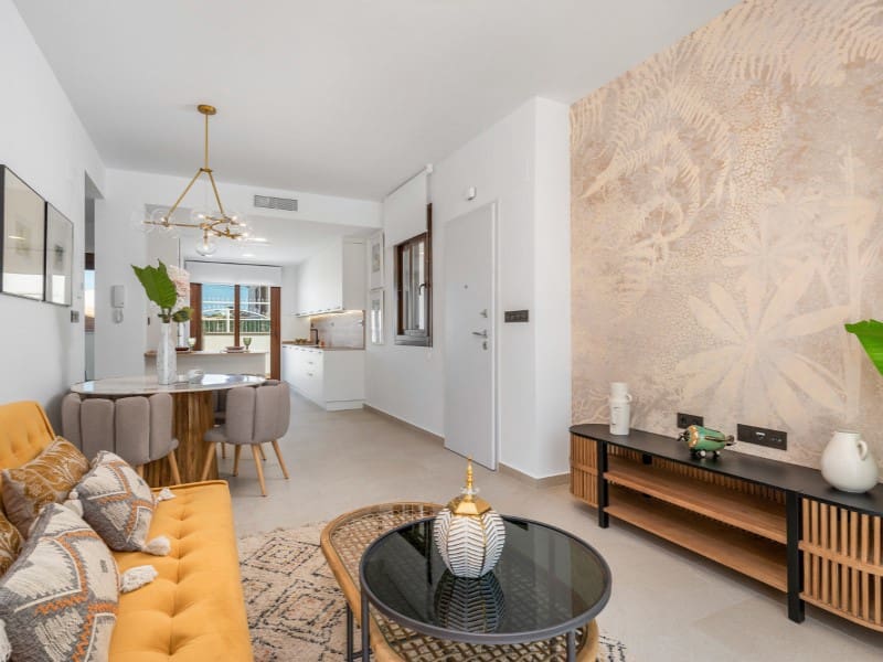 2 soverom Leilighet til salgs i Torrevieja med svømmebasseng - € 295 000 (Ref: 9859690)