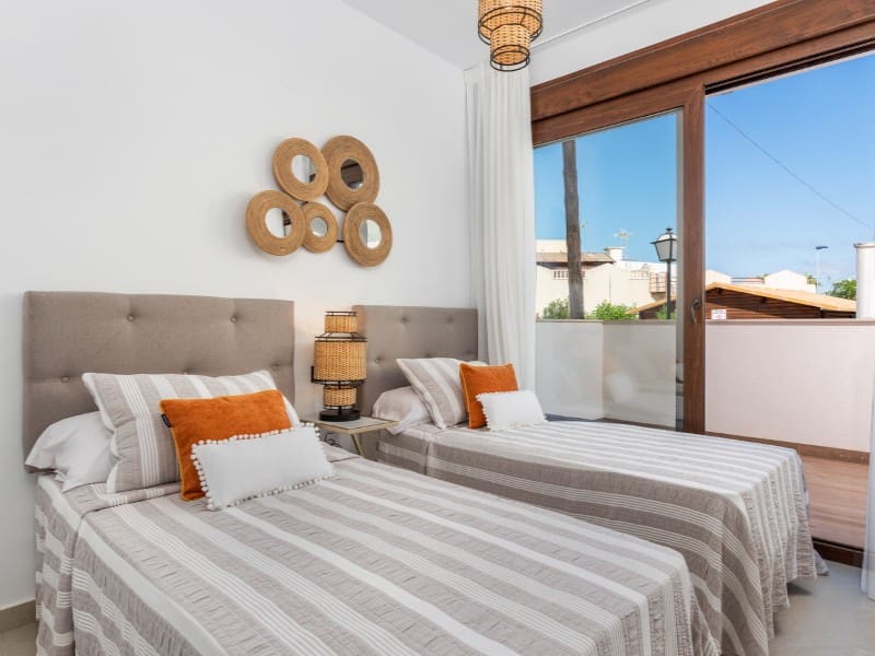 2 soverom Leilighet til salgs i Torrevieja med svømmebasseng - € 295 000 (Ref: 9859690)