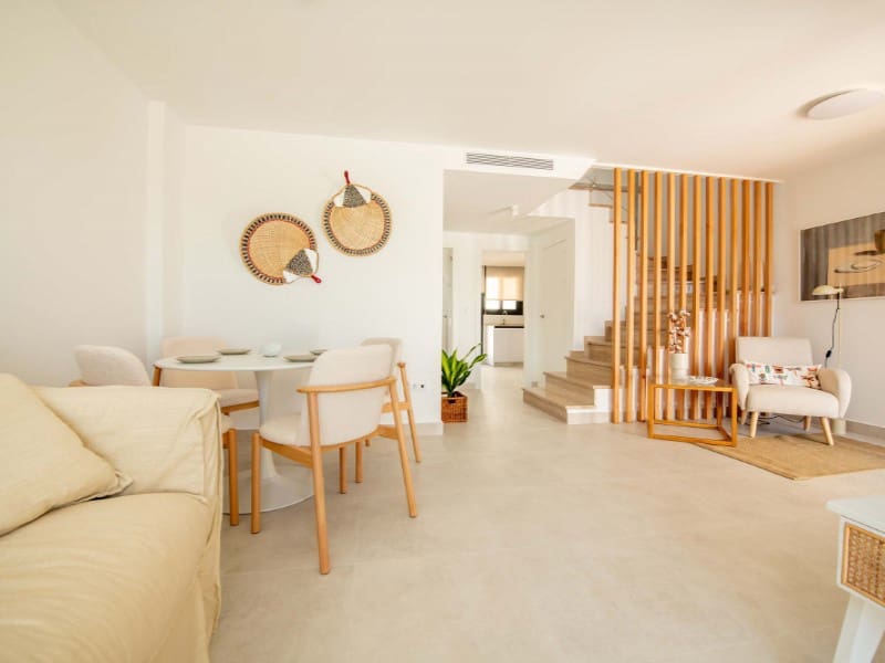 Casa de 3 habitaciones en Cox en venta con piscina - 255.000 € (Ref: 9868421)