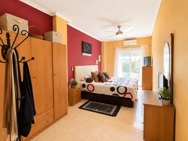 3 bedroom Flat for sale in Almoradí - € 129,900 (Ref: 9896578)