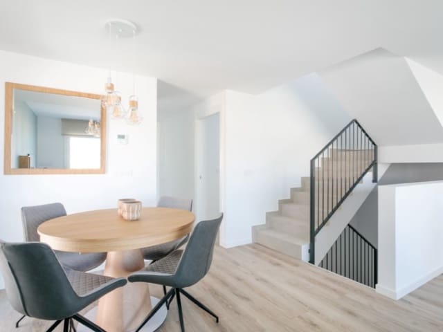 4 soverom Hus til salgs i Finestrat Pueblo, Finestrat med svømmebasseng garasje - € 555 000 (Ref: 9990378)