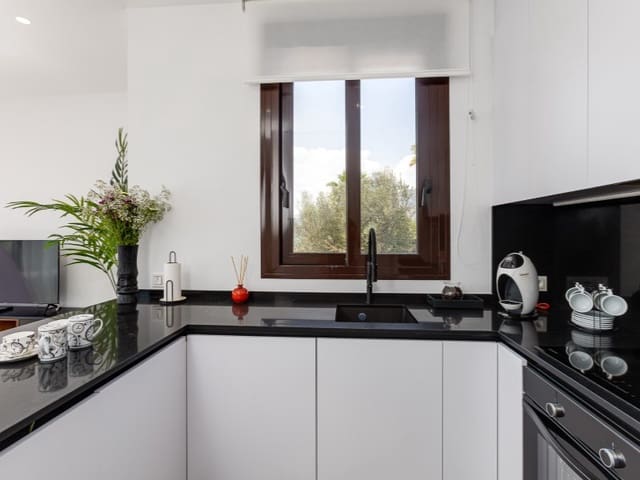 2 soverom Villa til salgs i Finestrat Pueblo, Finestrat med svømmebasseng garasje - € 635 000 (Ref: 9990380)
