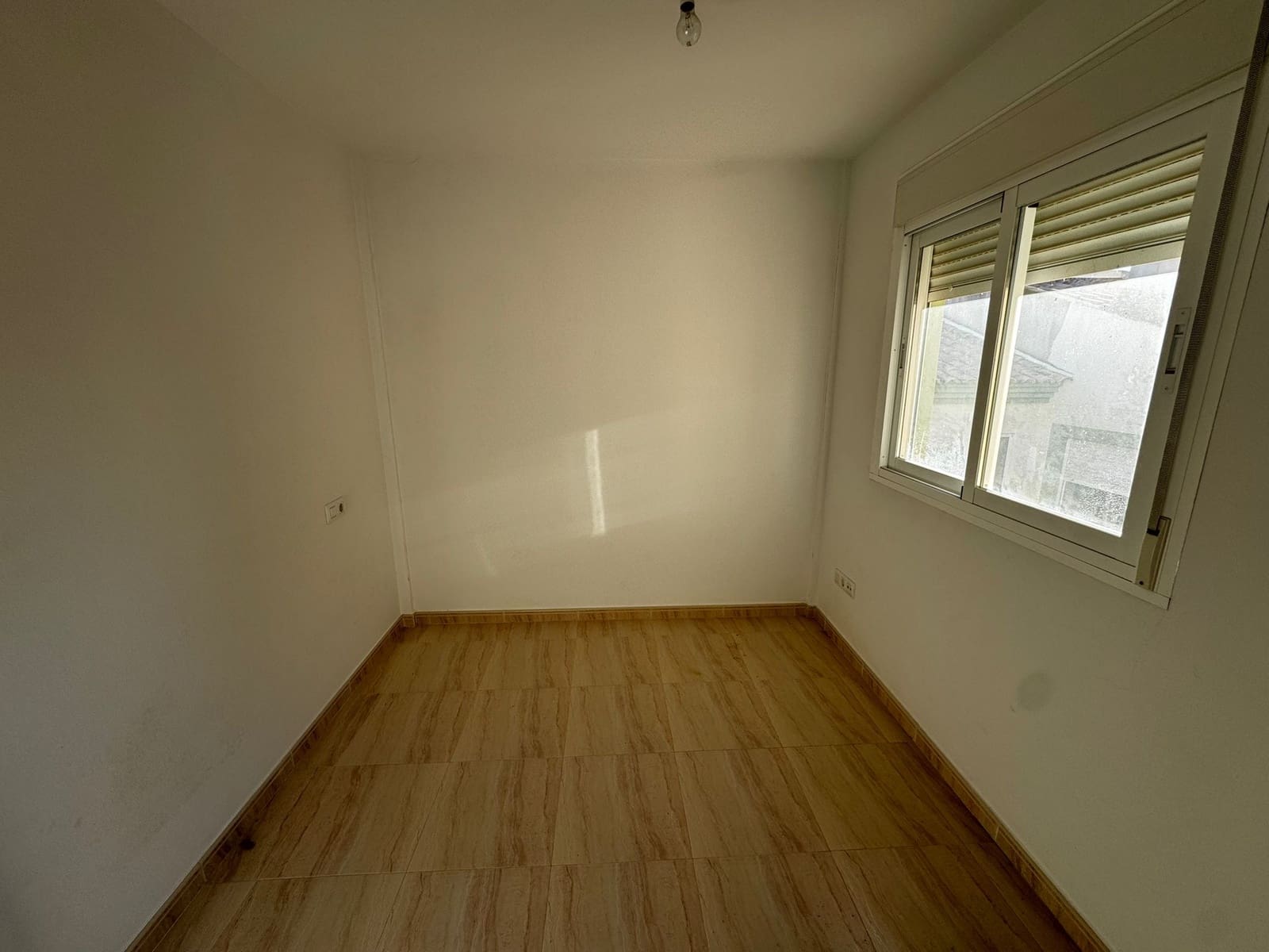 3 bedroom Townhouse for rent in La Alfoquia with pool - € 550 (Ref: 10158407)
