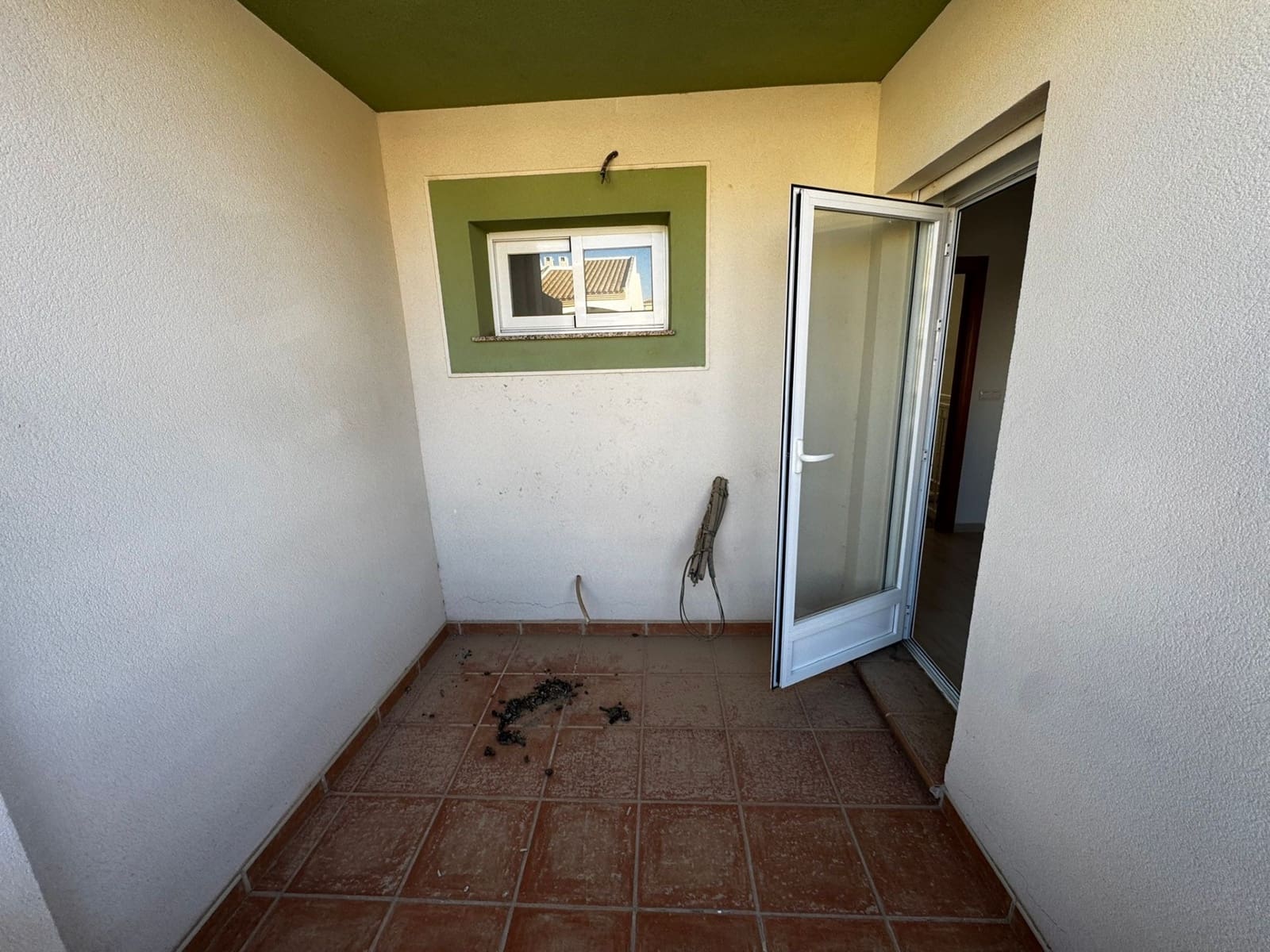 3 bedroom Townhouse for rent in La Alfoquia with pool - € 550 (Ref: 10158407)