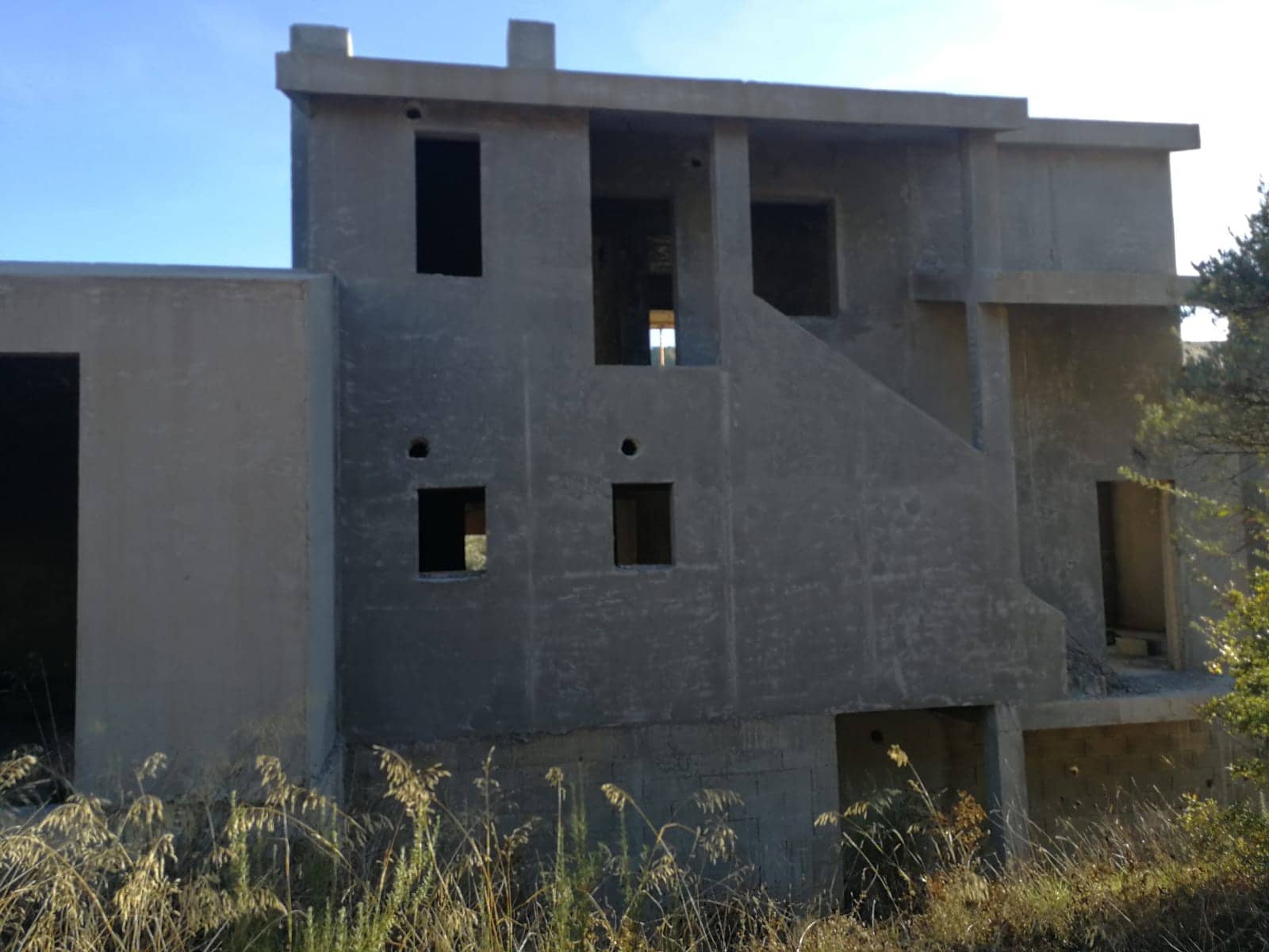 4 soveværelse Finca/Landehus til salg i Cretas - € 99.000 (Ref: 4110551)