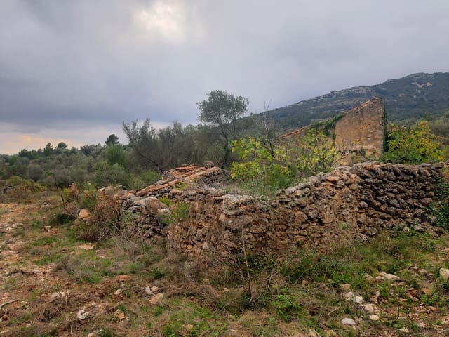 6 bedroom Finca/Country House for sale in San Rafael del Rio / Sant Rafael del Riu - € 83,000 (Ref: 5169508)