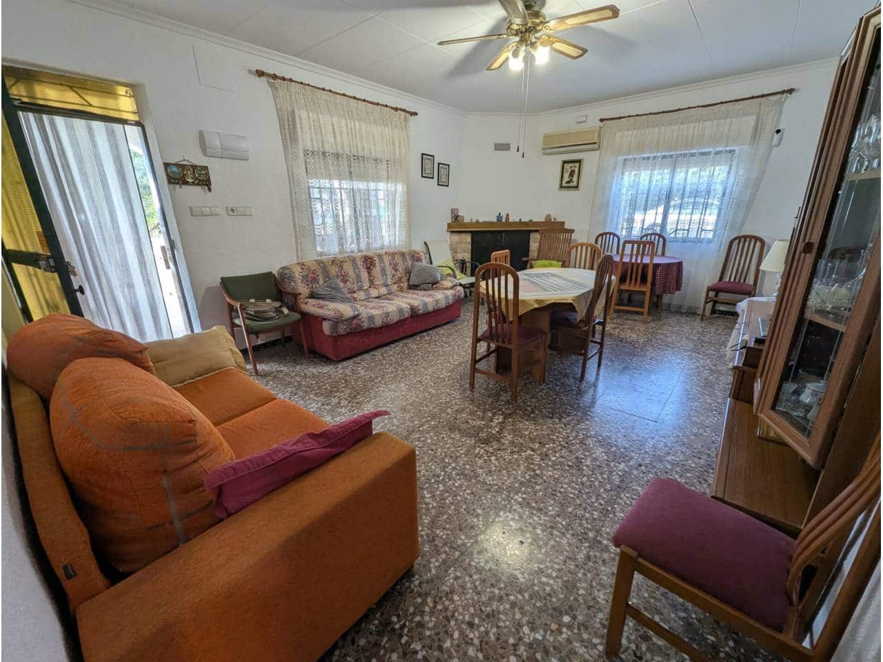 3 slaapkamer Finca/Landhuis te koop in Sax met zwembad - € 210.500 (Ref: 10164011)