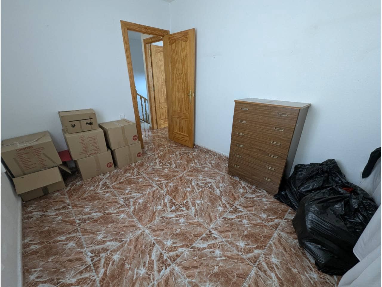4 chambre Maison de Ville à vendre à Sax avec garage - 167 000 € (Ref: 10168037)