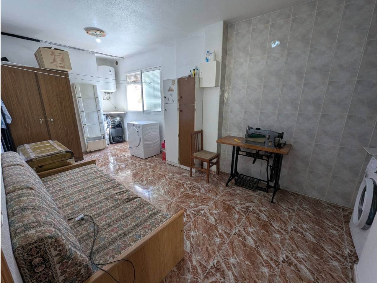 4 chambre Maison de Ville à vendre à Sax avec garage - 167 000 € (Ref: 10168037)