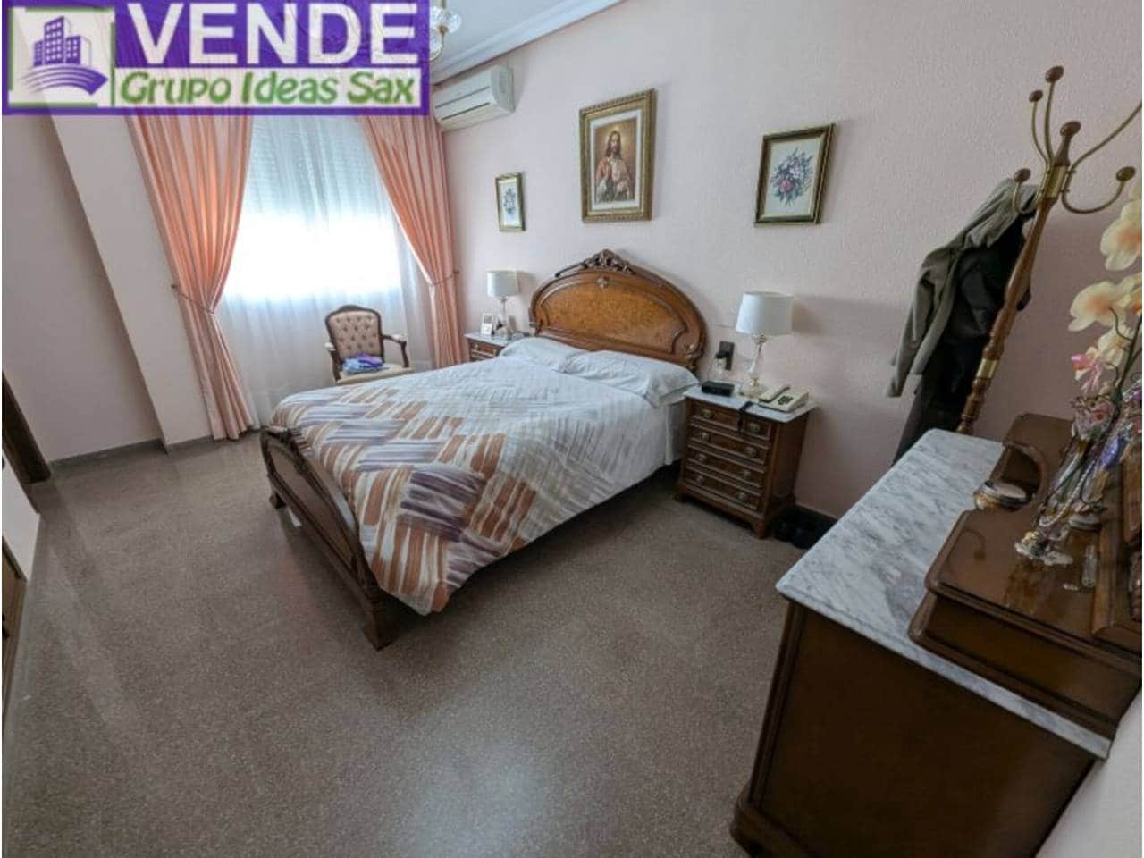 5 chambre Villa/Maison Mitoyenne à vendre à Sax - 450 000 € (Ref: 3297195)
