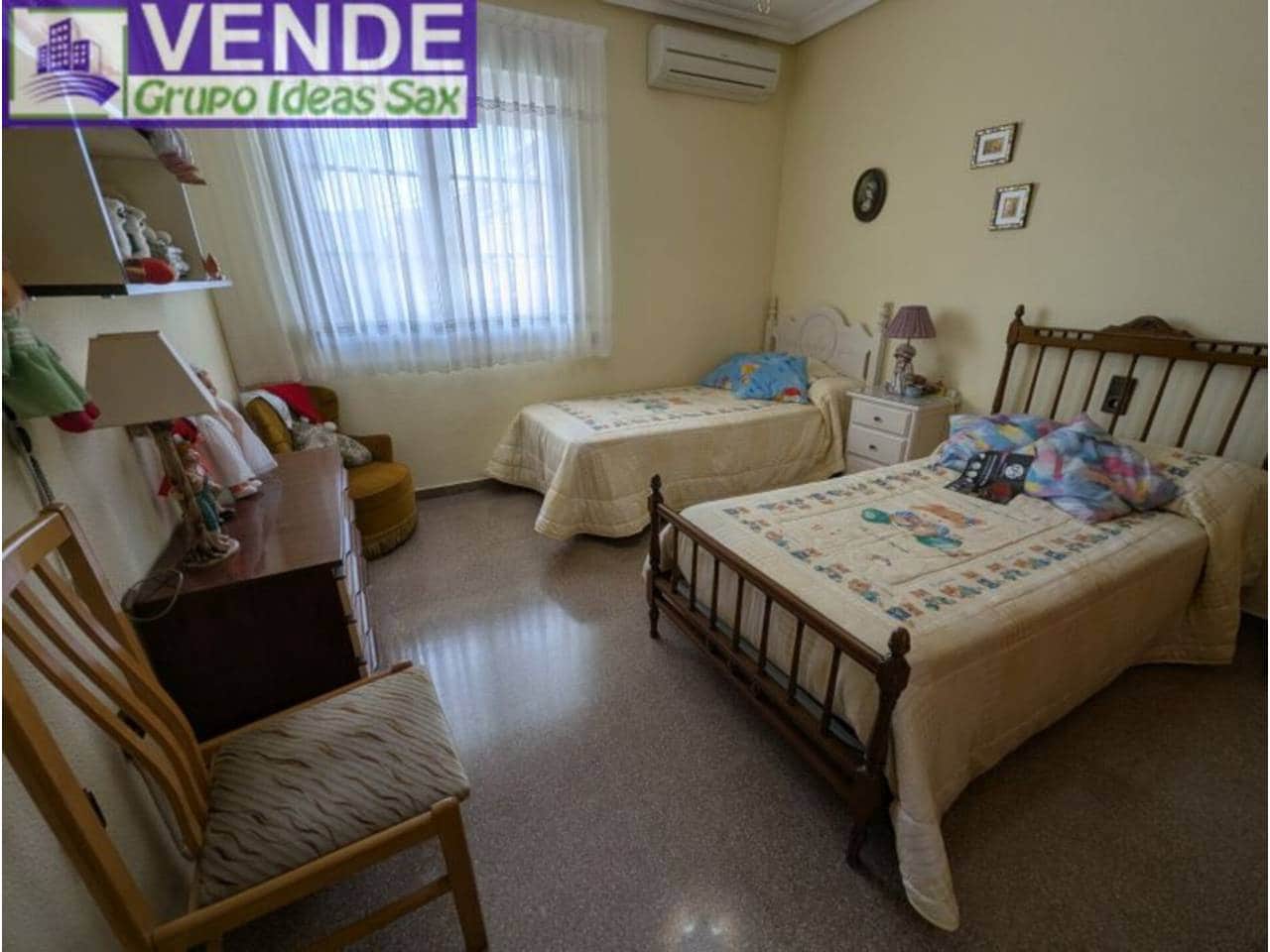 5 chambre Villa/Maison Mitoyenne à vendre à Sax - 450 000 € (Ref: 3297195)