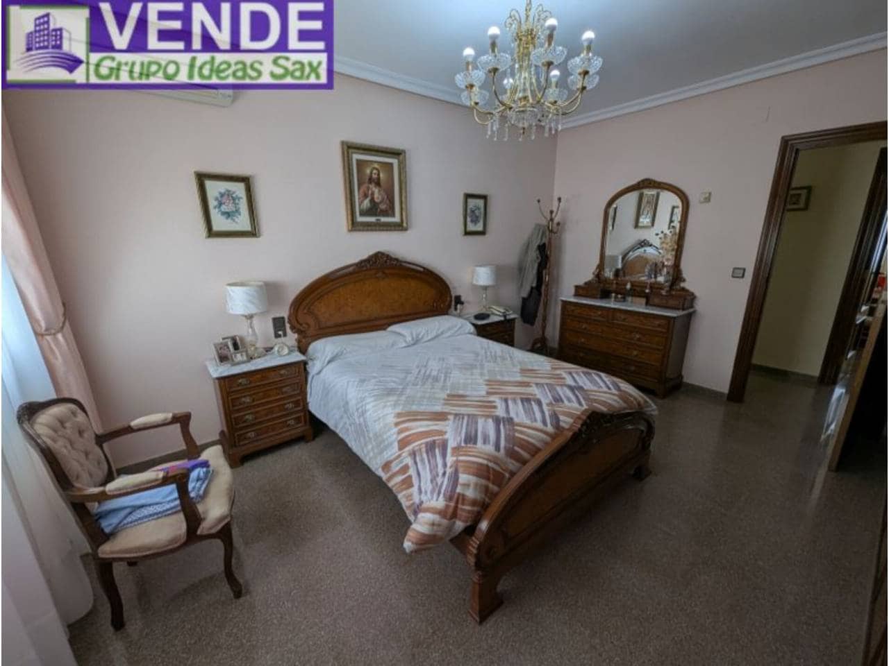 5 chambre Villa/Maison Mitoyenne à vendre à Sax - 450 000 € (Ref: 3297195)