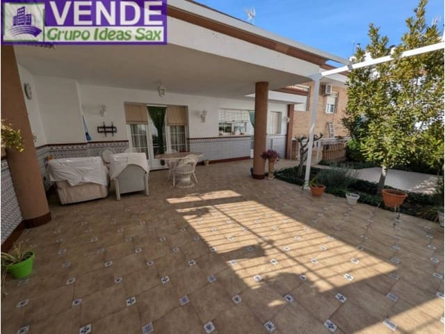 5 chambre Villa/Maison Mitoyenne à vendre à Sax - 450 000 € (Ref: 3297195)