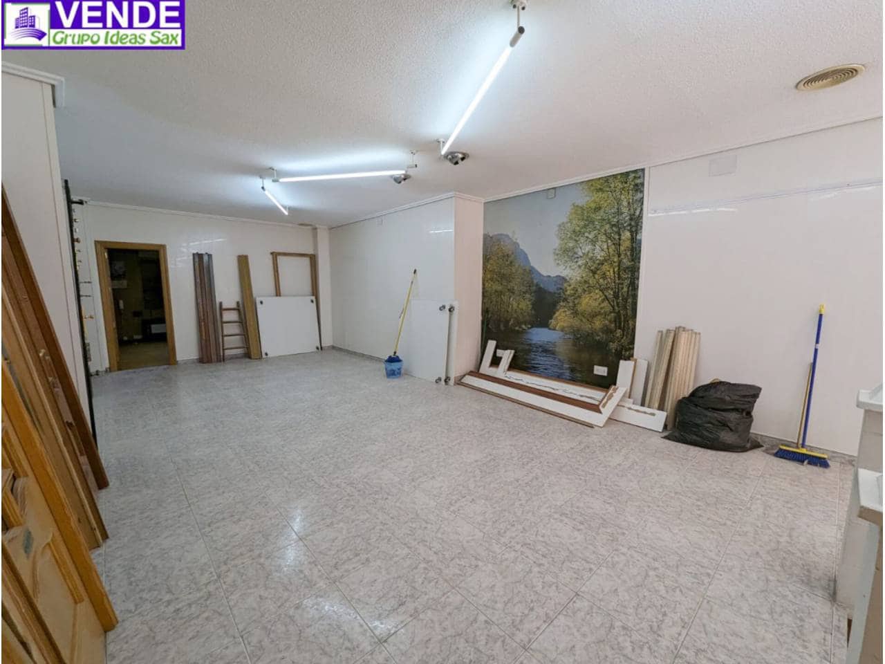 Kommersiell till salu i Sax - 129 900 € (Ref: 3691719)