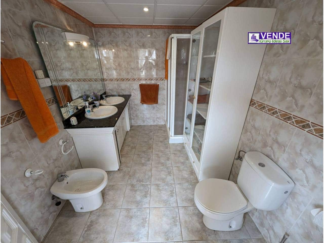 5 soveværelse Villa til salg i Sax med swimmingpool garage - € 298.000 (Ref: 3905451)